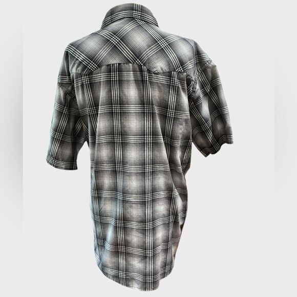 Wrangler Short Sleeve Button Down Shirt - Picture 3 of 6